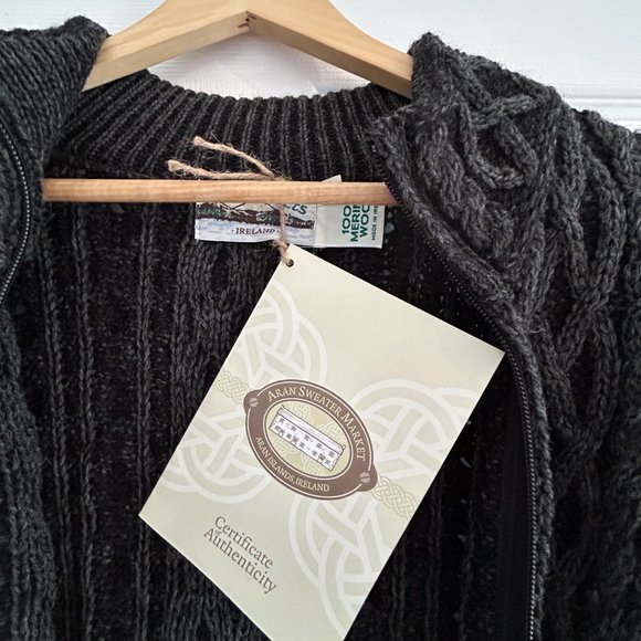 Aran Swearer: Charcoal Plated Coat wit‎‎h Celti‎c Zip‎ - Picture 4 of 5